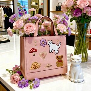 Coach Pink Patches Bag 🧸